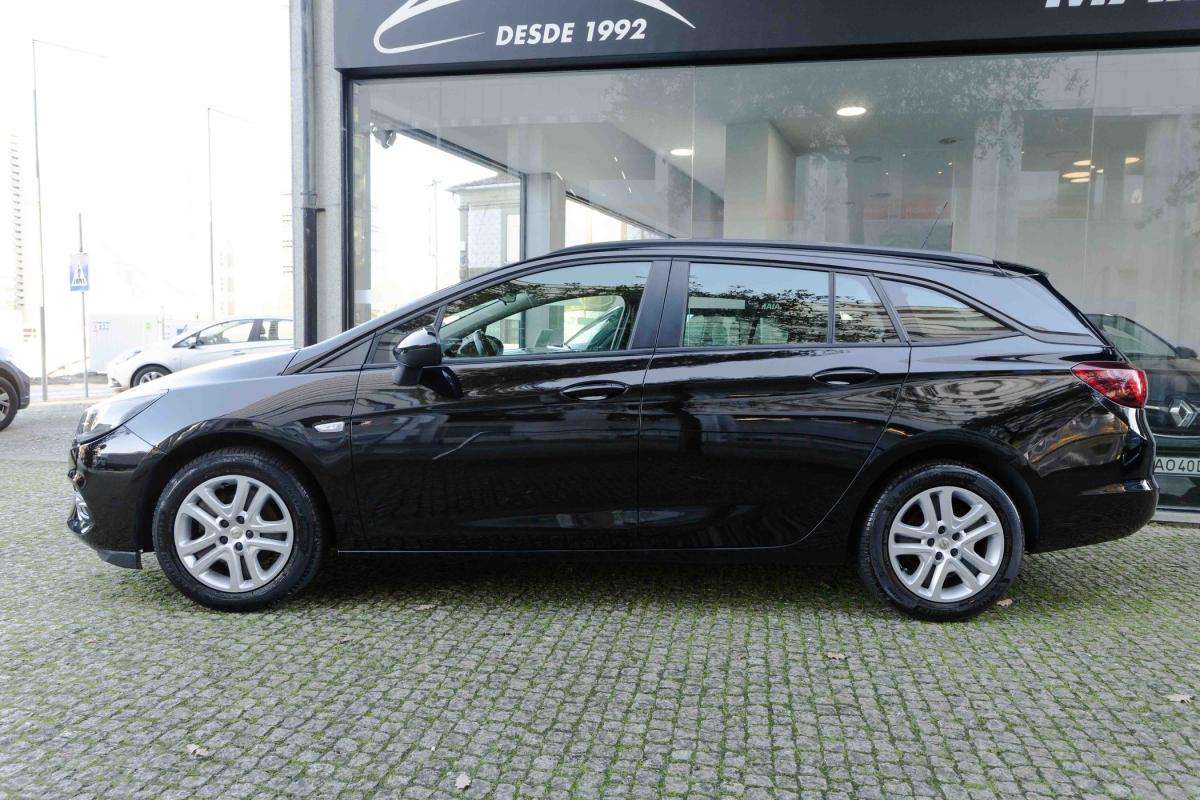 opel-astra-sport-tourer-2022-diesel-1496cc