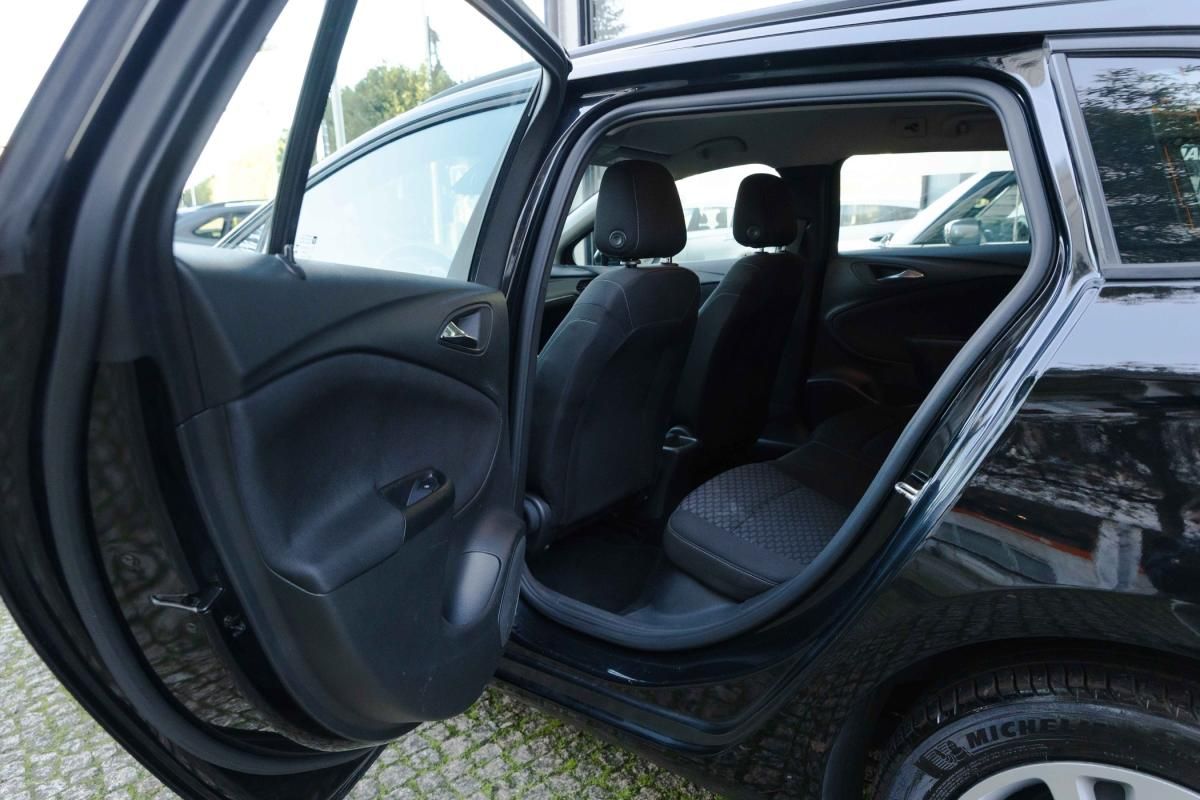 opel-astra-sport-tourer-2022-diesel-1496cc