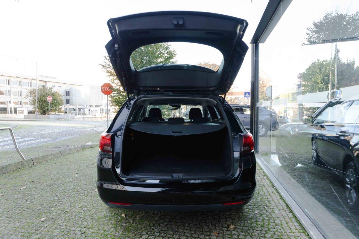 opel-astra-sport-tourer-2022-diesel-1496cc