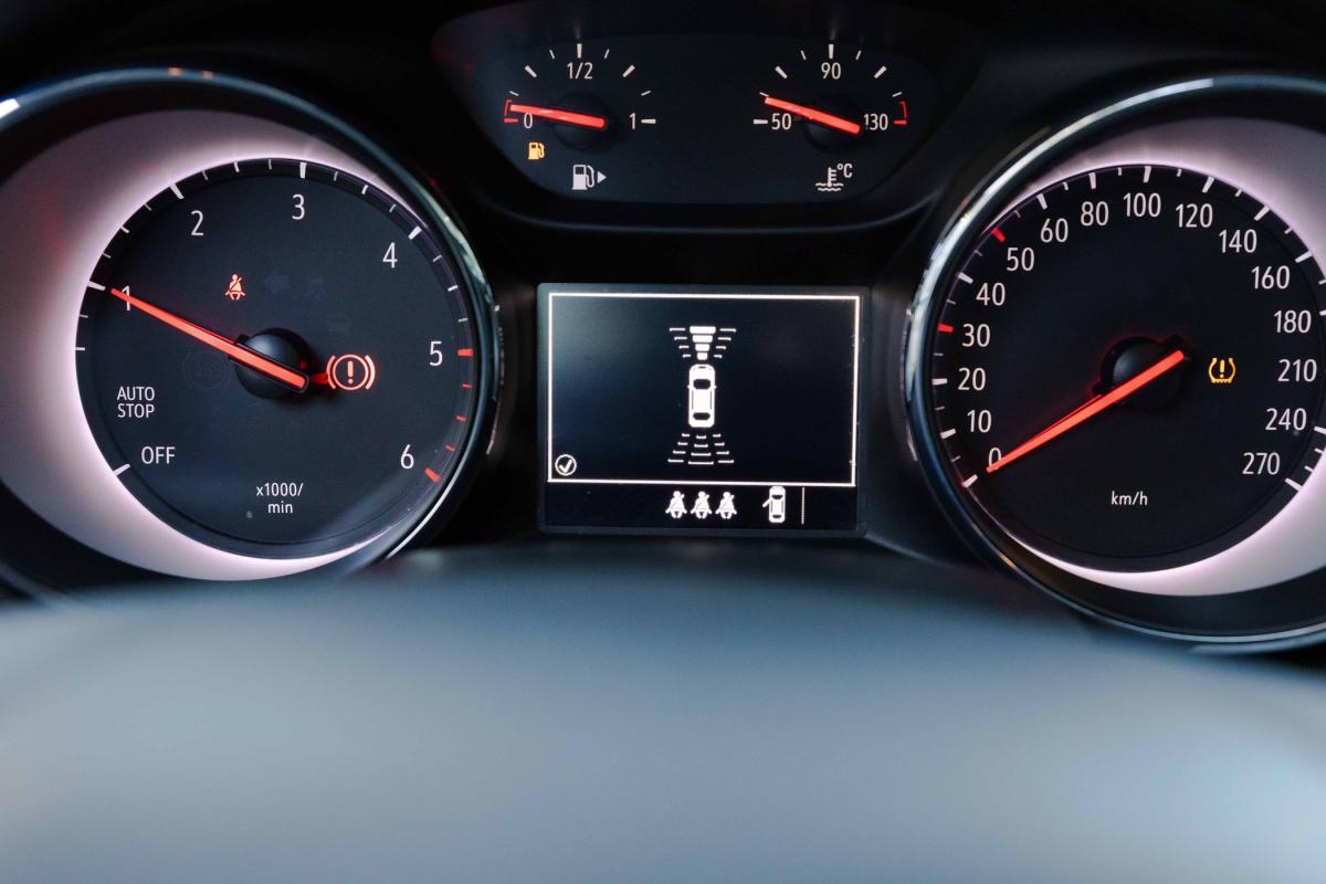 opel-astra-sport-tourer-2022-diesel-1496cc