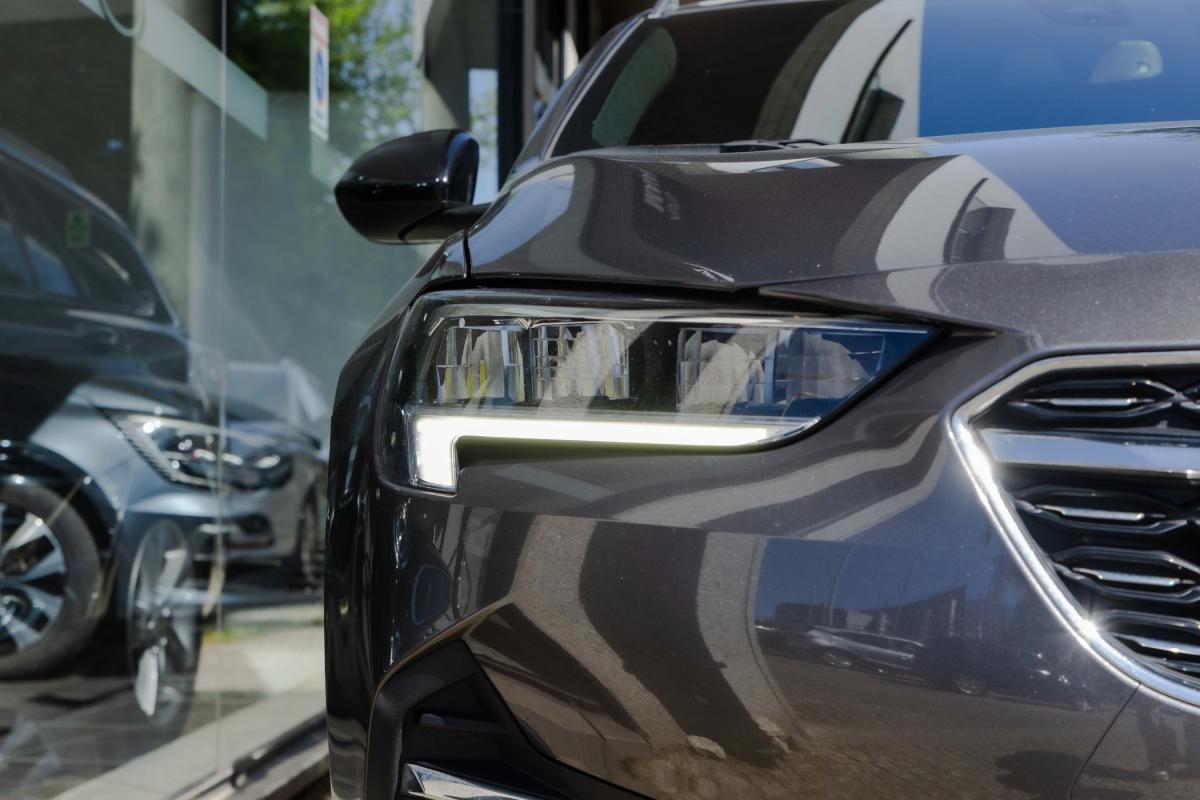 opel-insignia-sports-tourer-2021-diesel-1496cc