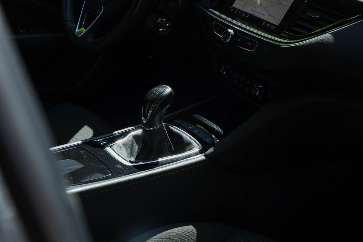 opel-insignia-sports-tourer-2021-diesel-1496cc