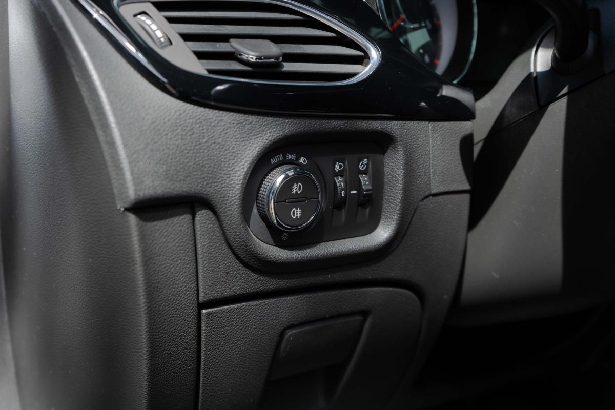 opel-astra-sport-tourer-2021-diesel-1496cc