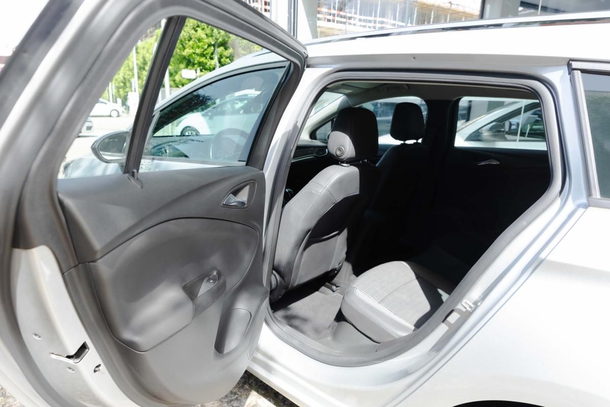 opel-astra-sport-tourer-2021-diesel-1496cc