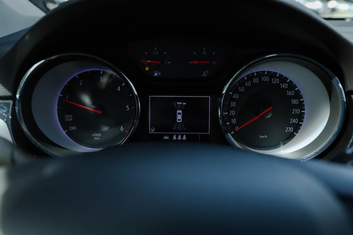 opel-astra-sport-tourer-2021-diesel-1496cc