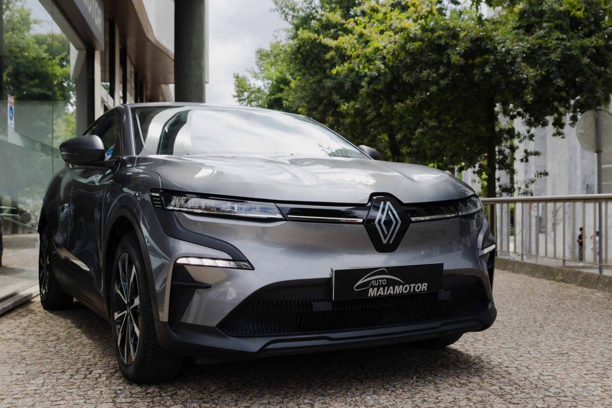 renault-megane-e-tech-2023-eletrico-500cc