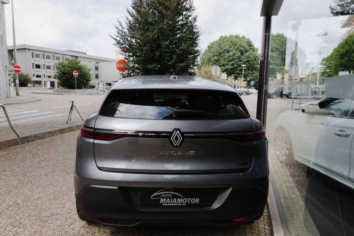 renault-megane-e-tech-2023-eletrico-500cc