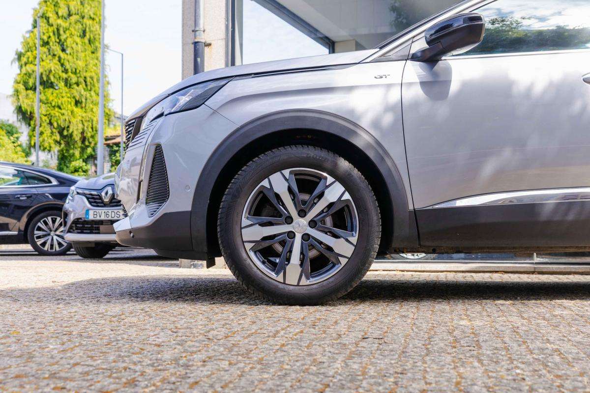 peugeot-5008-2021-gasolina-1199cc