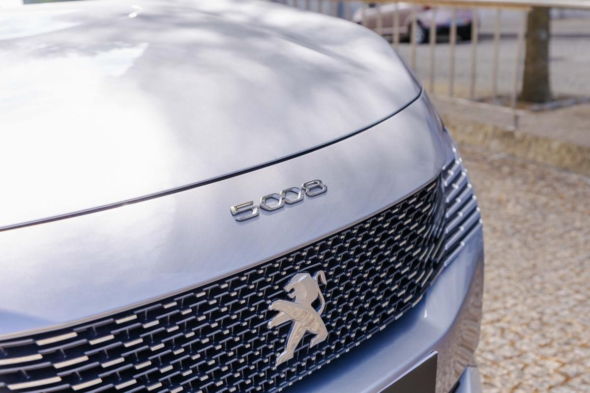 peugeot-5008-2021-gasolina-1199cc