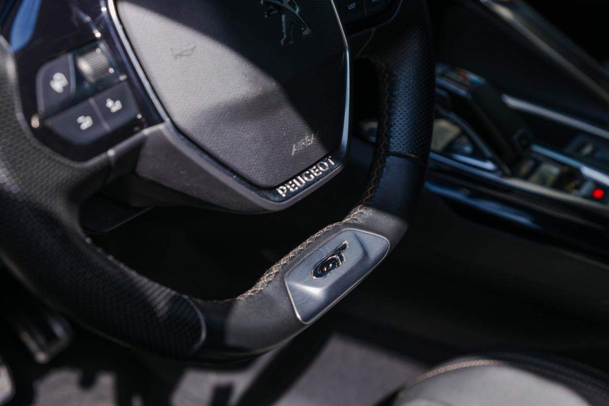 peugeot-5008-2021-gasolina-1199cc