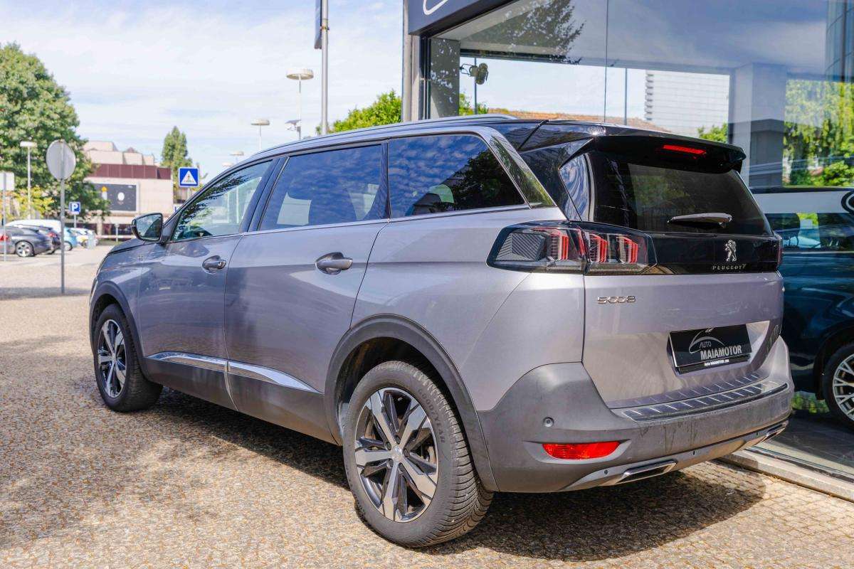 peugeot-5008-2021-gasolina-1199cc