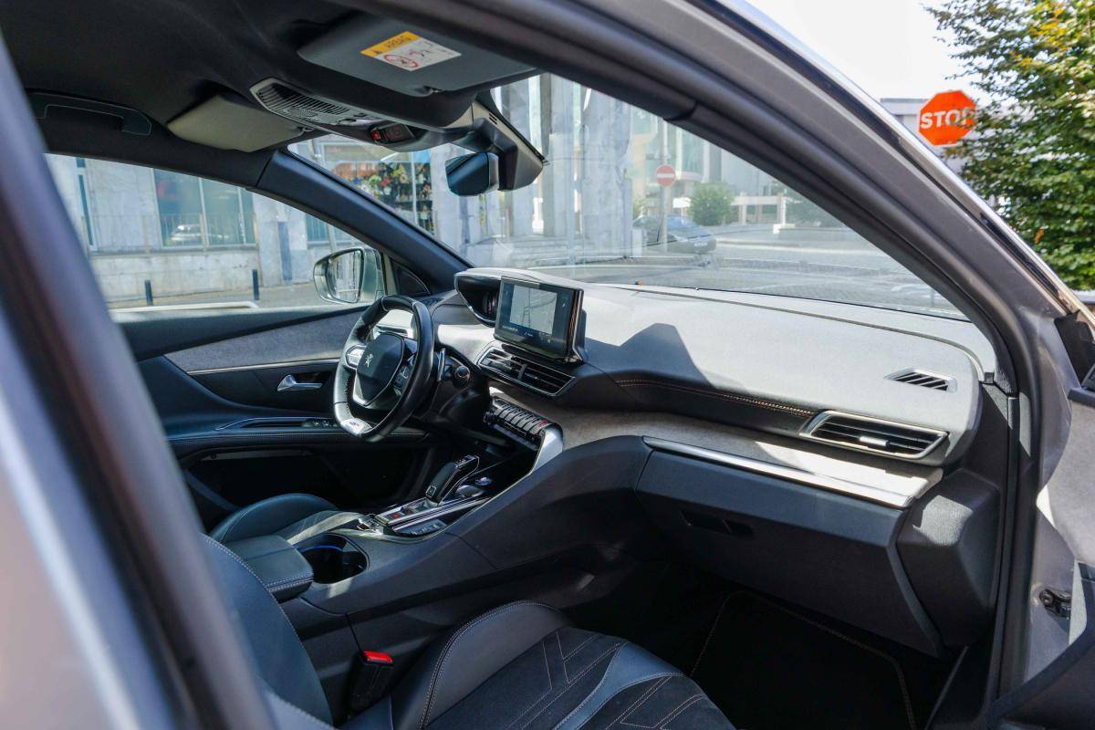peugeot-5008-2021-gasolina-1199cc