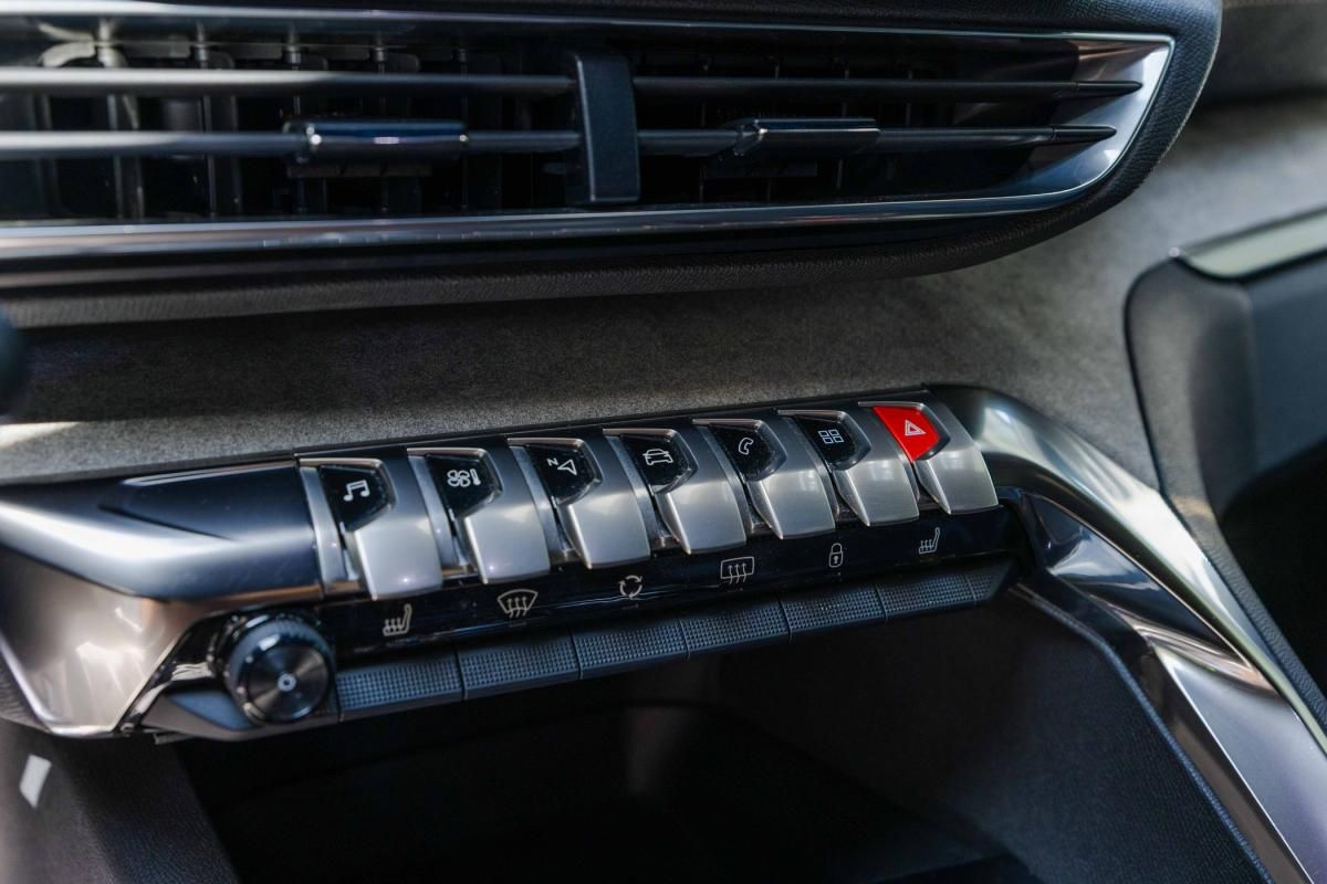 peugeot-5008-2021-gasolina-1199cc