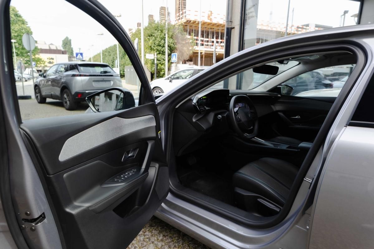 peugeot-308-sw-2023-hibrido-a-gasolina-1598cc