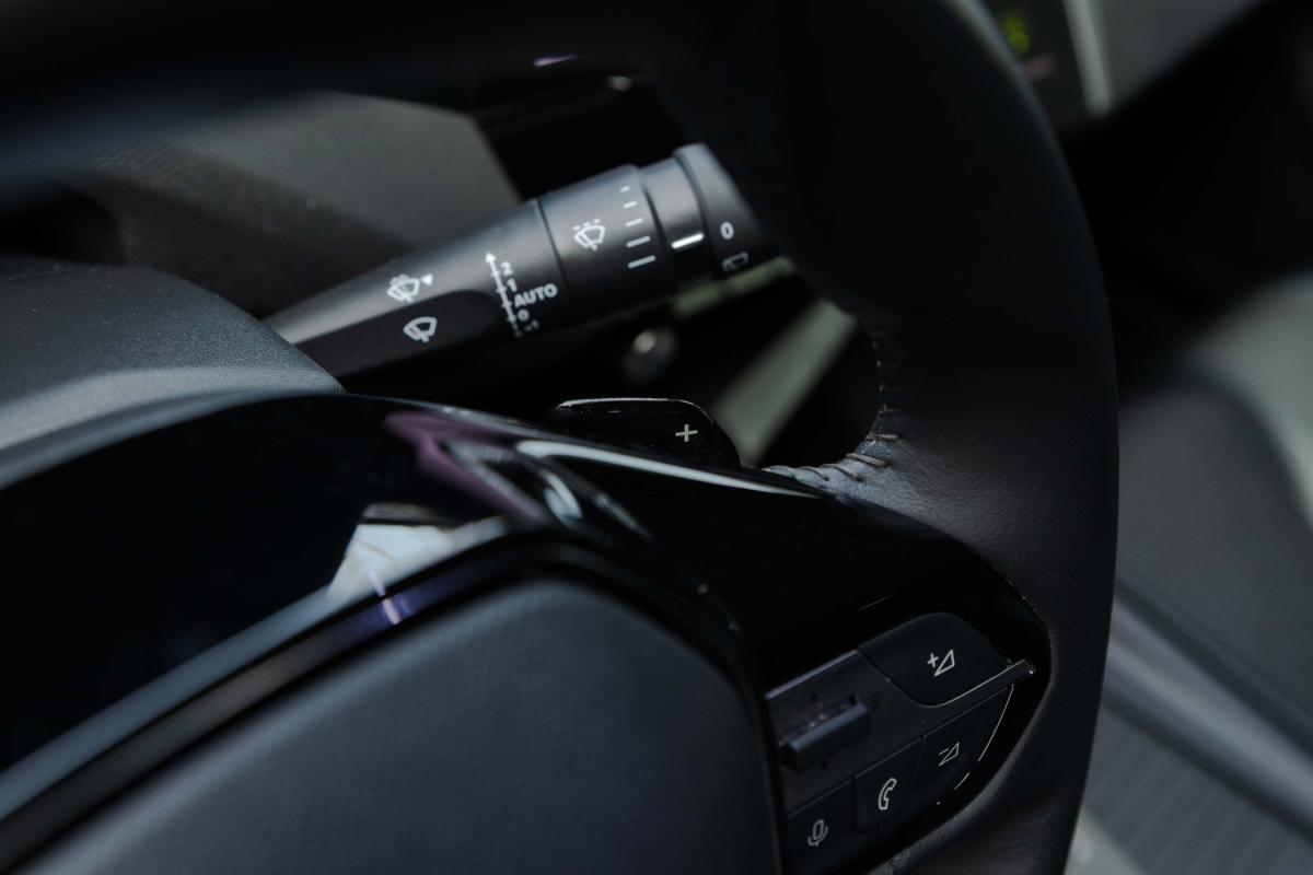 peugeot-308-sw-2023-hibrido-a-gasolina-1598cc