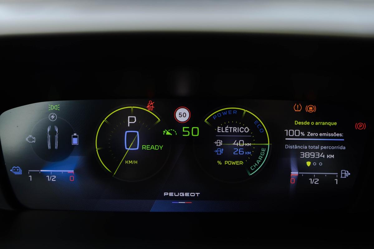 peugeot-308-sw-2023-hibrido-a-gasolina-1598cc
