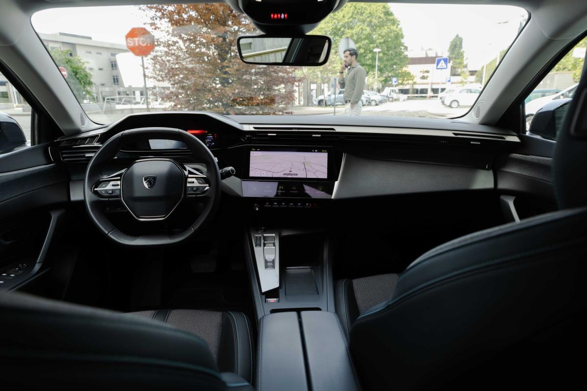 peugeot-308-sw-2023-hibrido-a-gasolina-1598cc