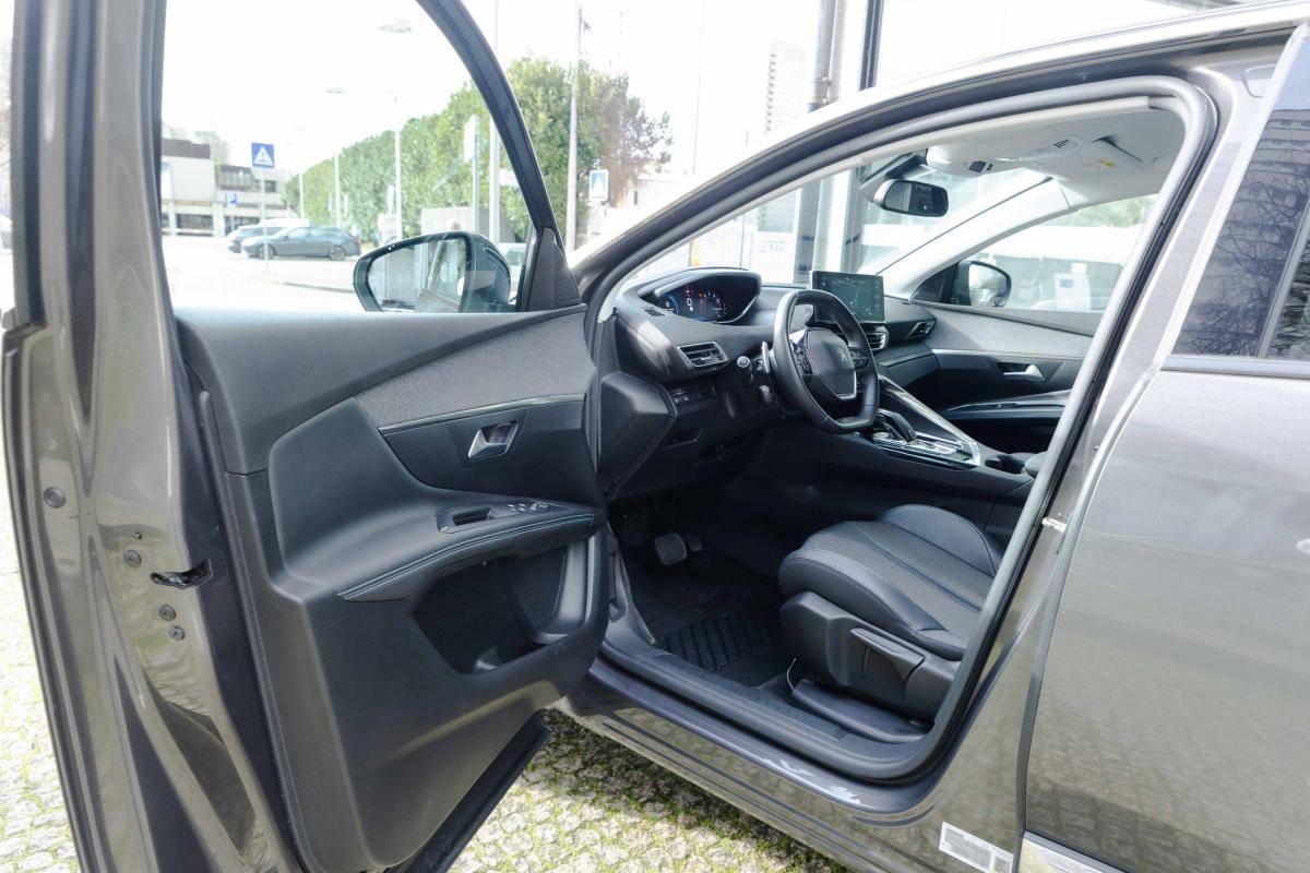 peugeot-3008-2022-gasolina-1199cc