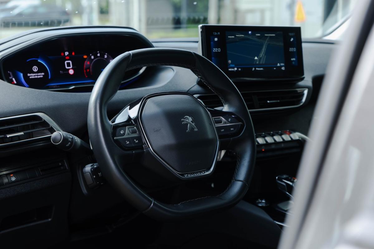 peugeot-3008-2022-gasolina-1199cc