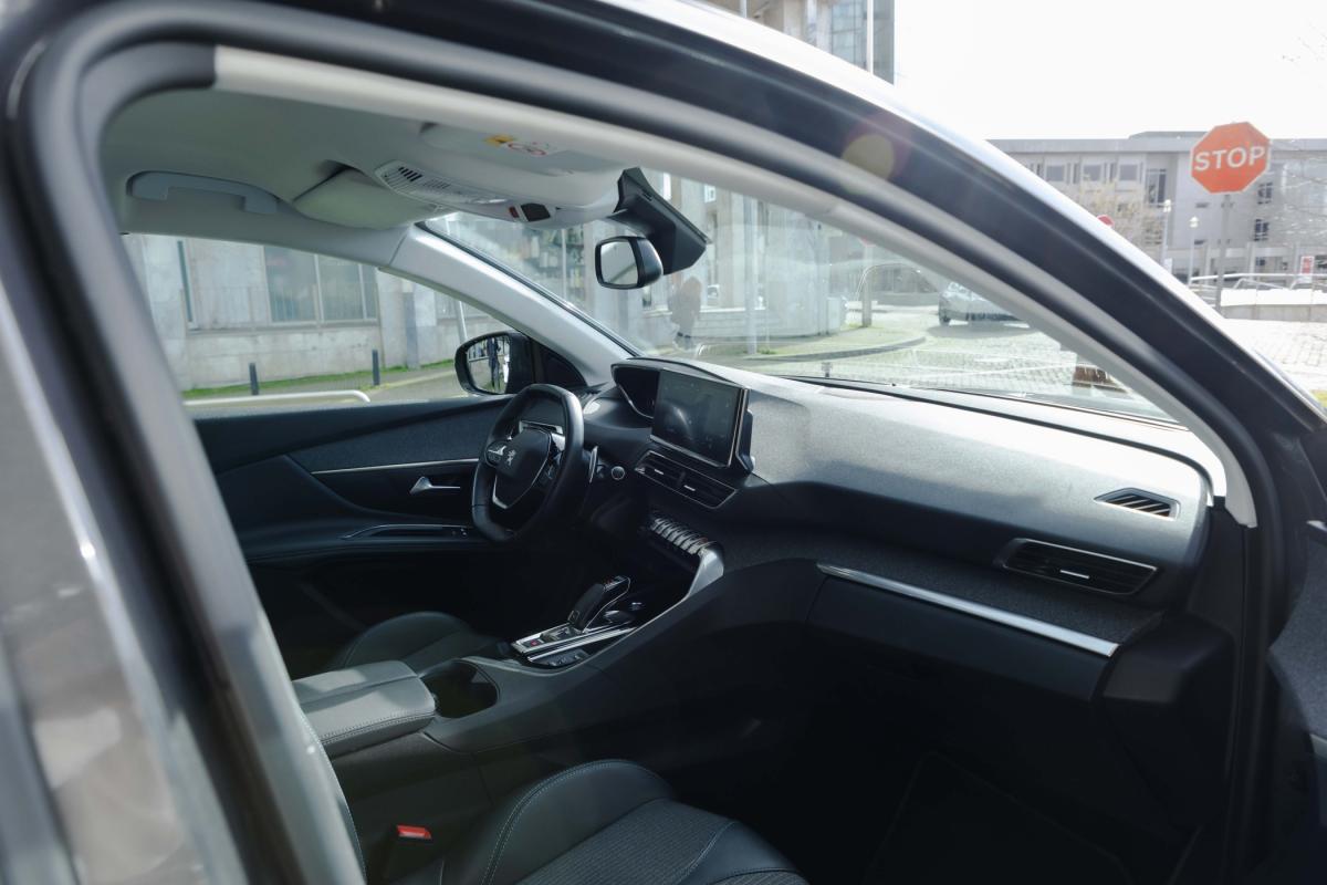 peugeot-3008-2022-gasolina-1199cc