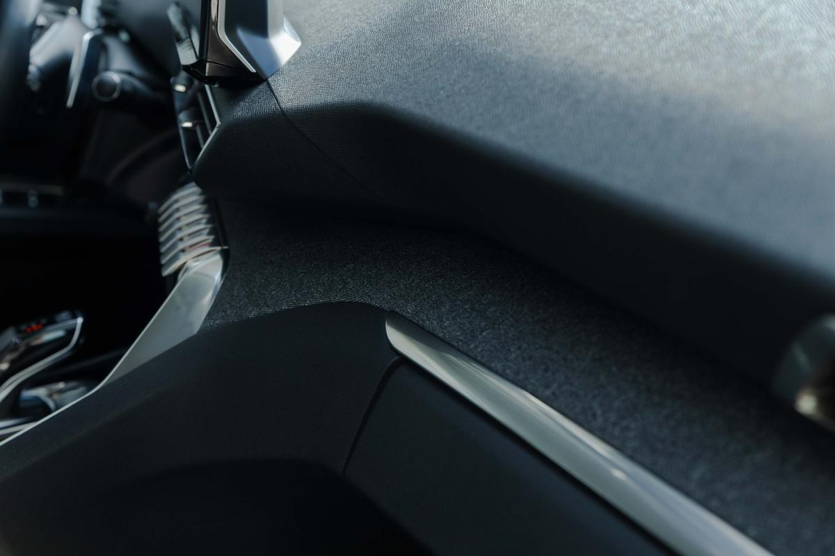 peugeot-3008-2022-gasolina-1199cc