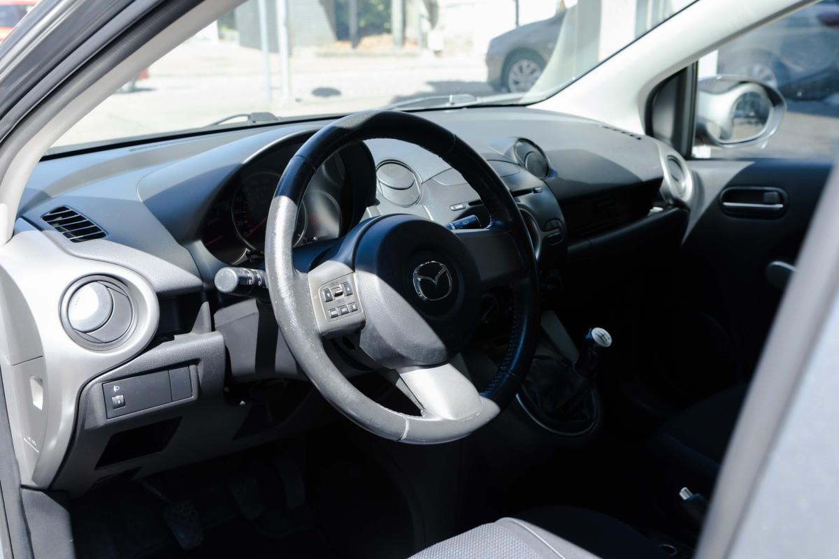 mazda-2-2010-gasolina-1349cc