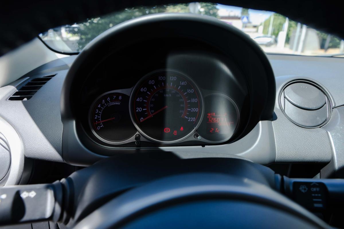 mazda-2-2010-gasolina-1349cc