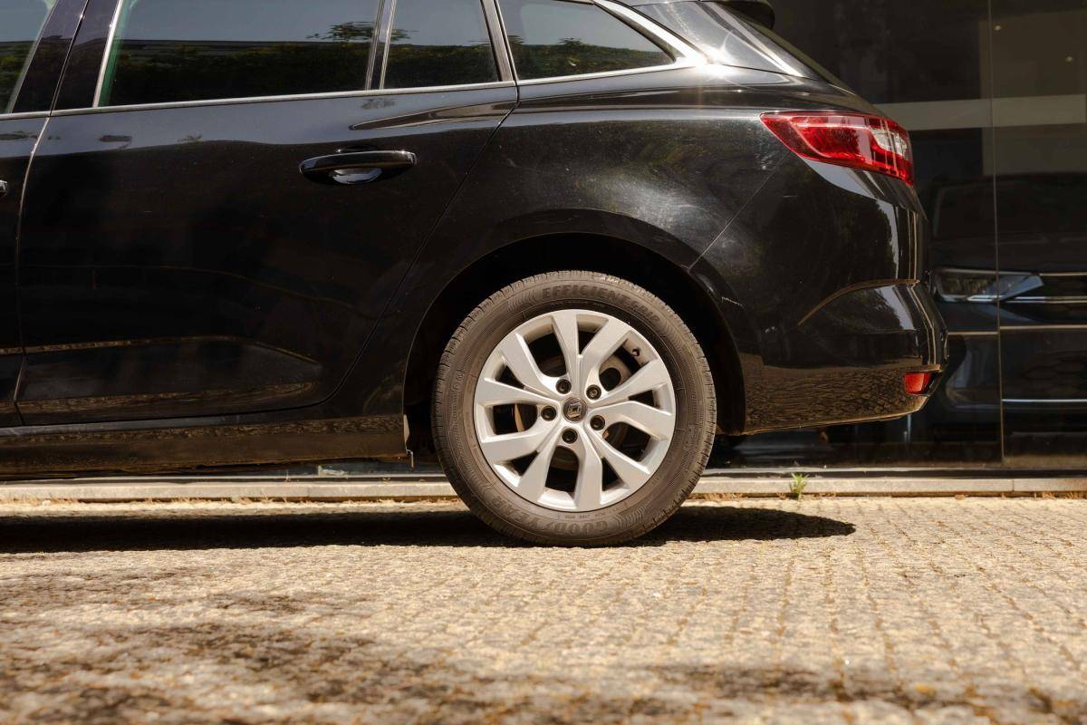 renault-megane-sport-tourer-2020-diesel-1461cc