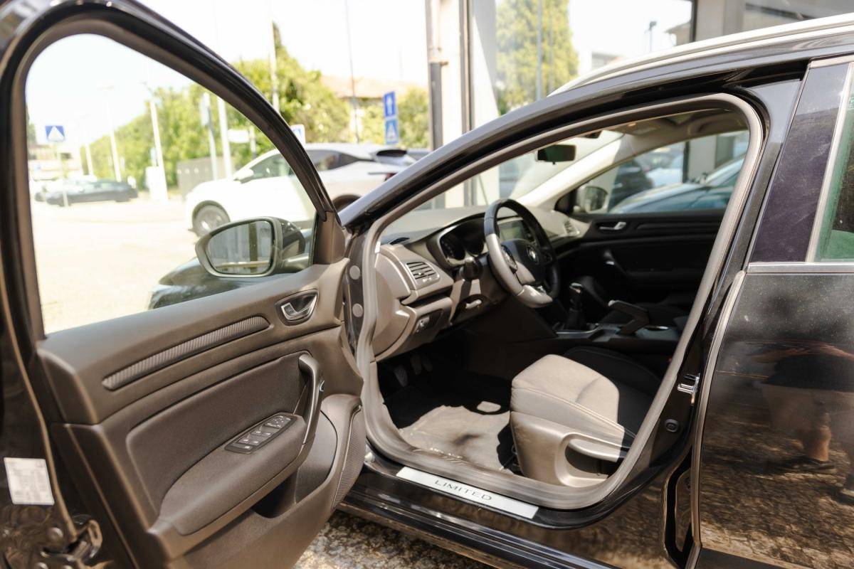 renault-megane-sport-tourer-2020-diesel-1461cc