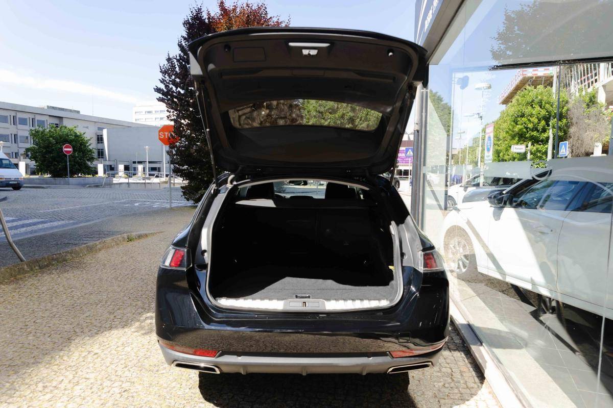 peugeot-508-sw-2021-diesel-1499cc