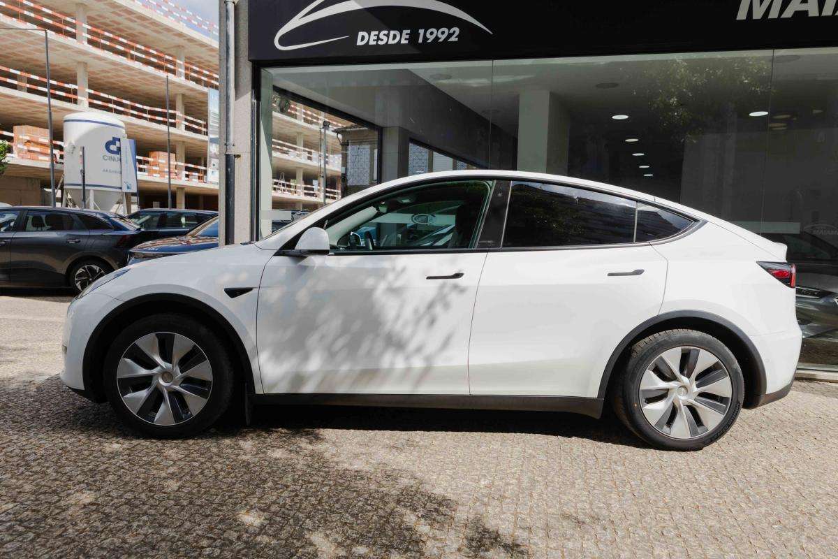 tesla-model-y-2022-eletrico-500cc