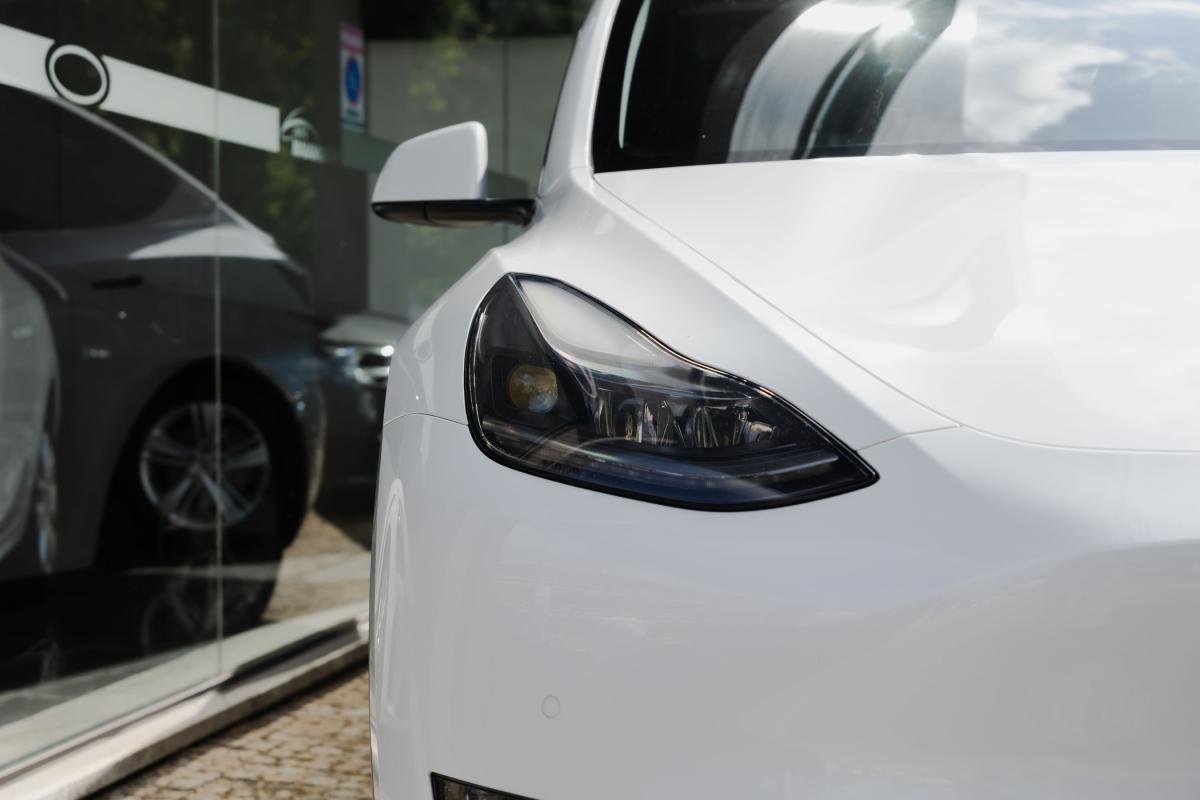 tesla-model-y-2022-eletrico-500cc