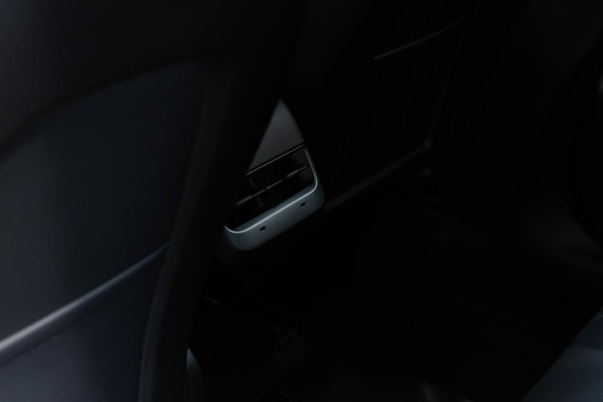 tesla-model-y-2022-eletrico-500cc