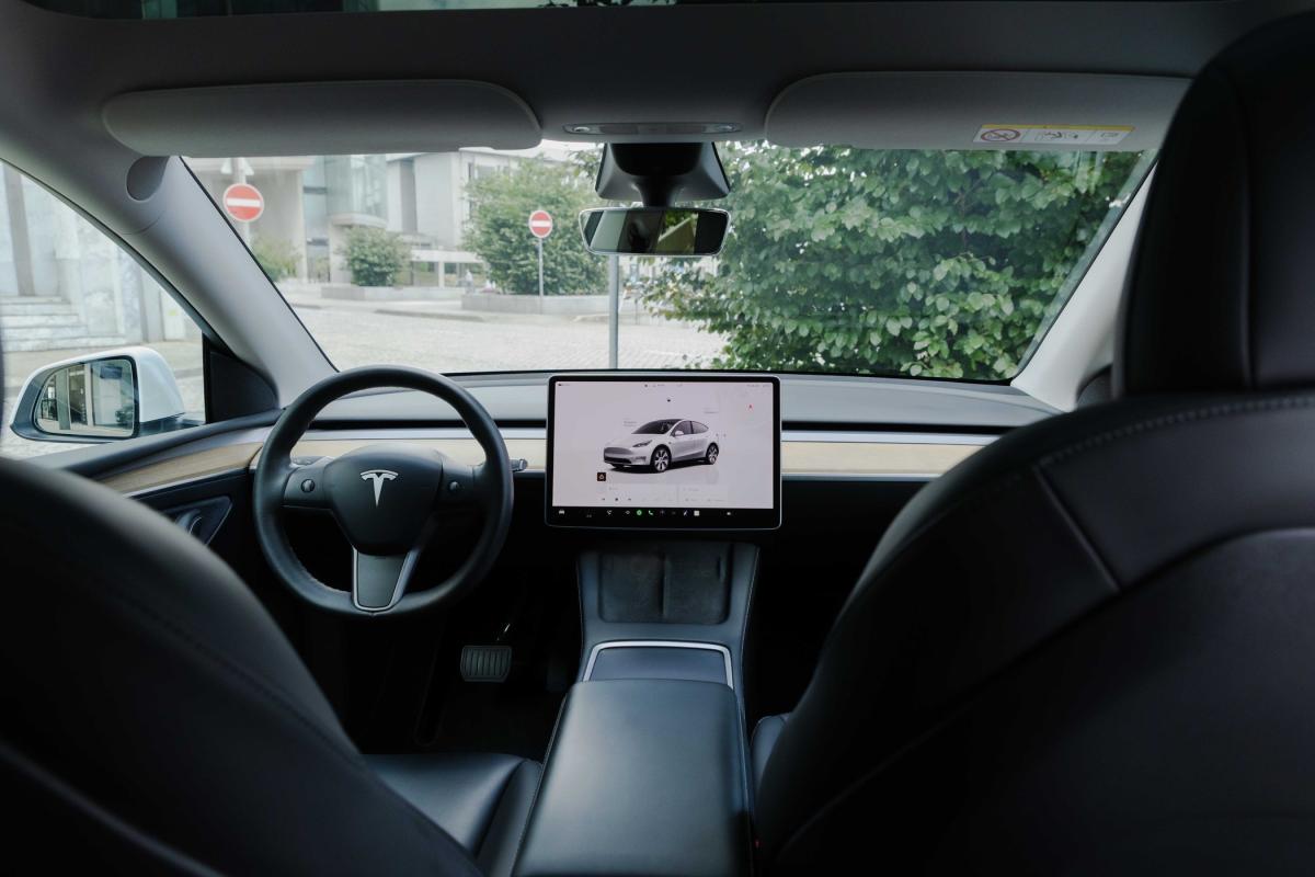 tesla-model-y-2022-eletrico-500cc
