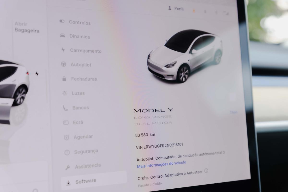 tesla-model-y-2022-eletrico-500cc