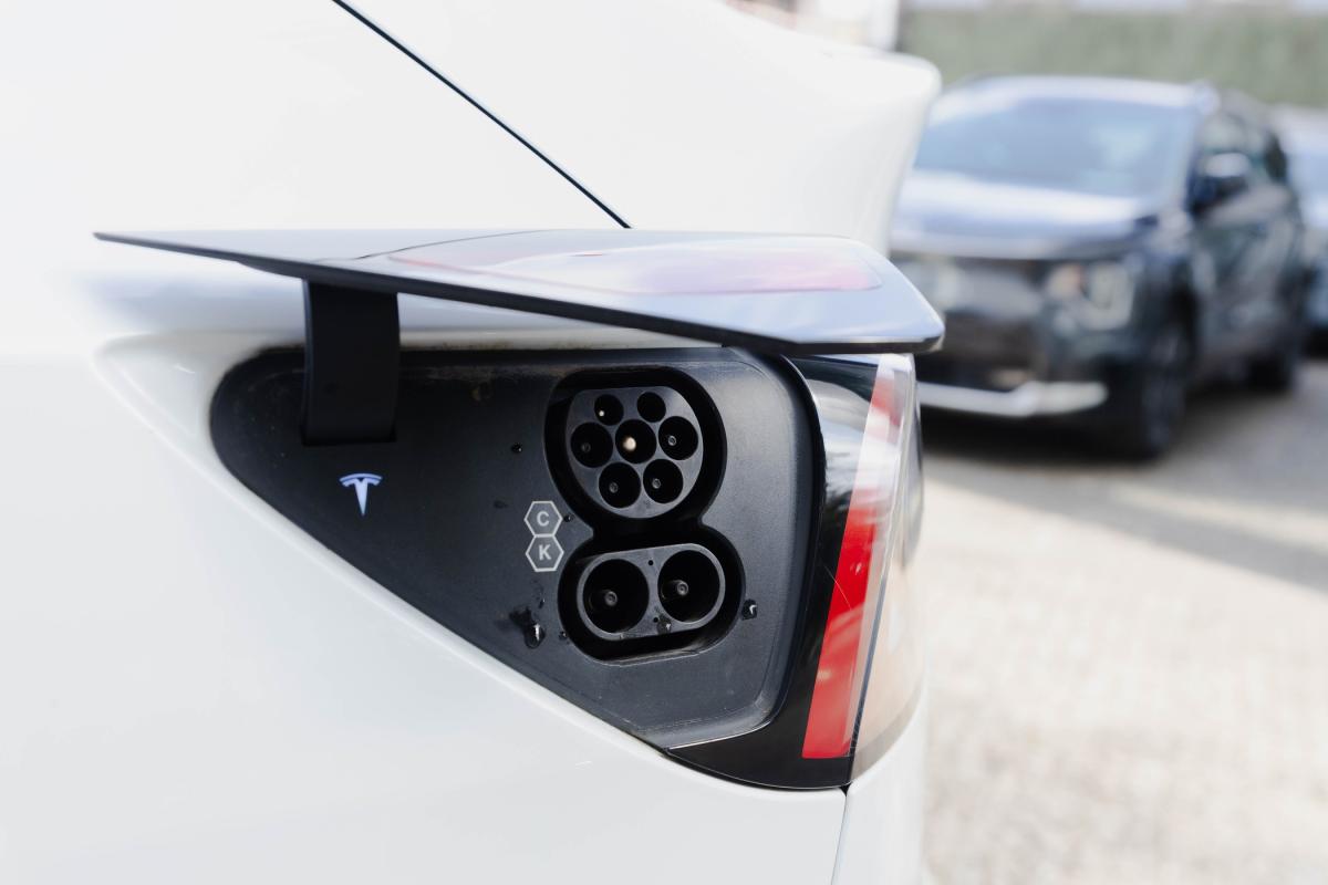 tesla-model-y-2022-eletrico-500cc