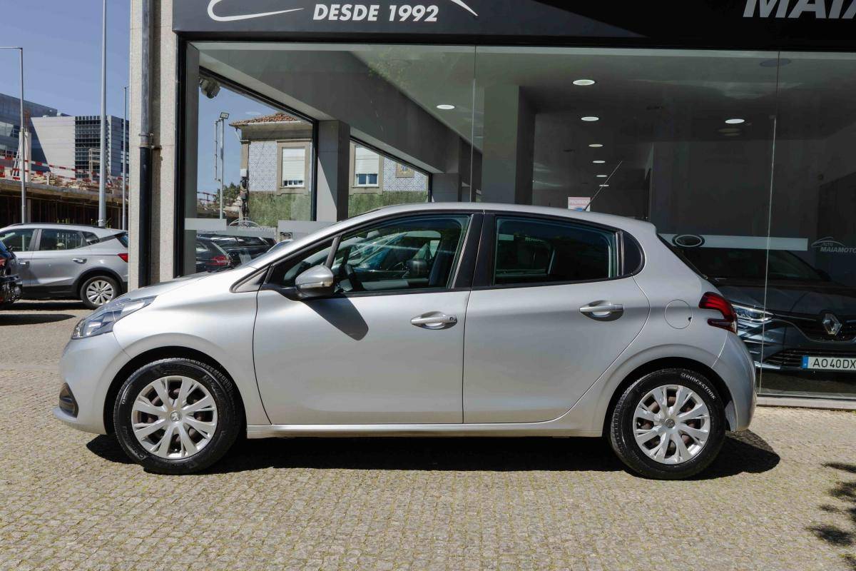 peugeot-208-2016-gasolina-1199cc