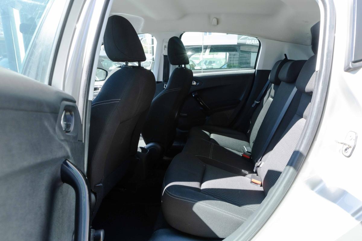 peugeot-208-2016-gasolina-1199cc