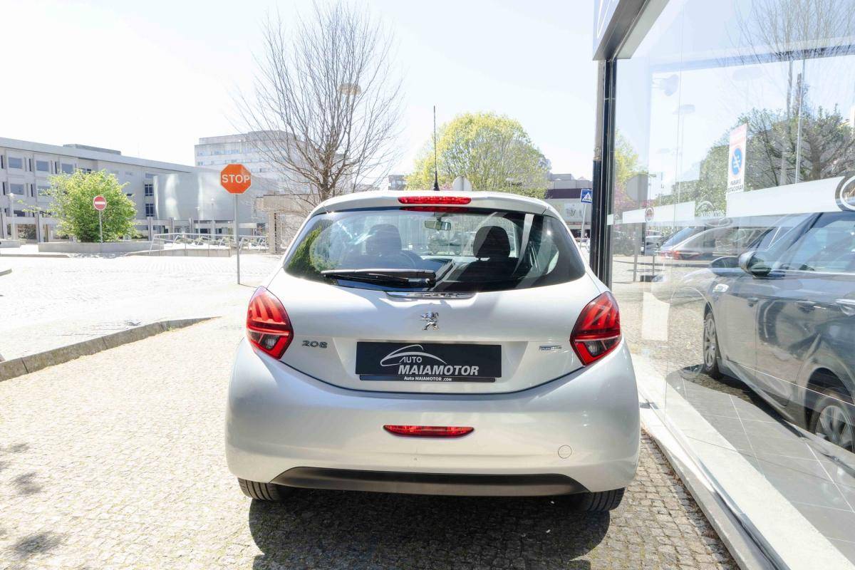 peugeot-208-2016-gasolina-1199cc