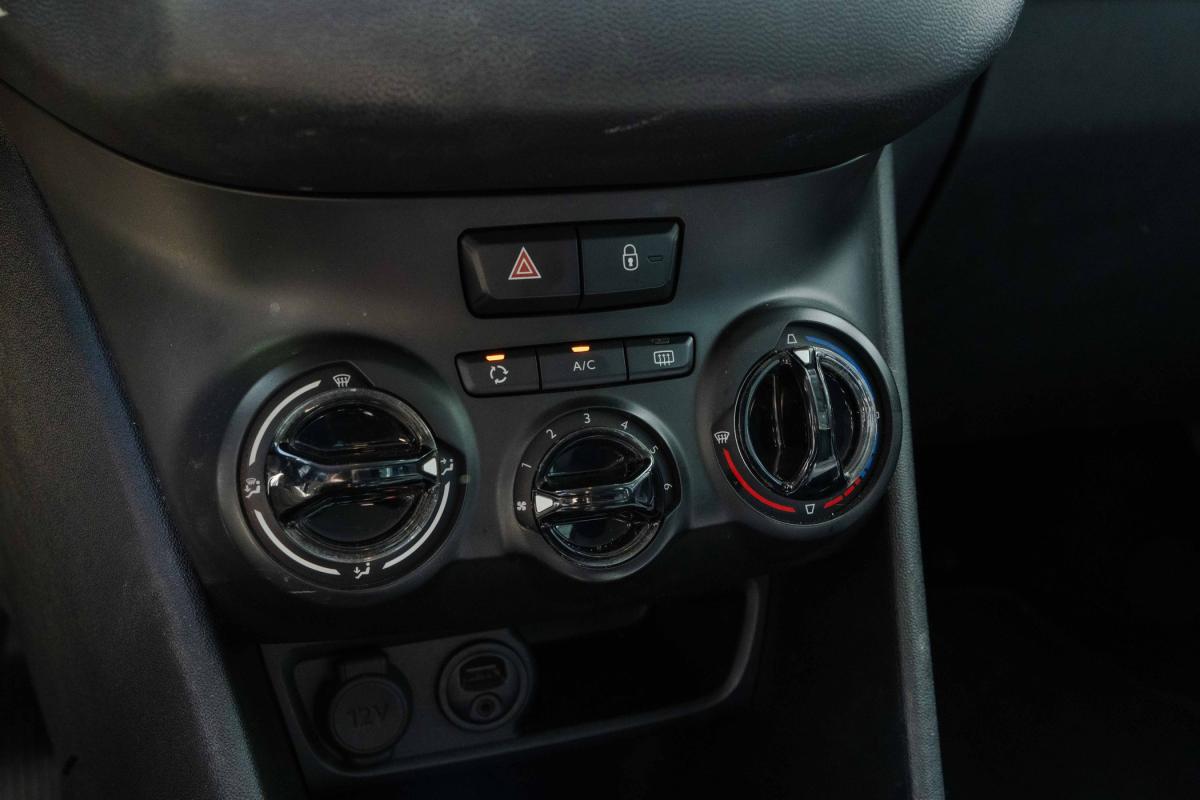 peugeot-208-2016-gasolina-1199cc