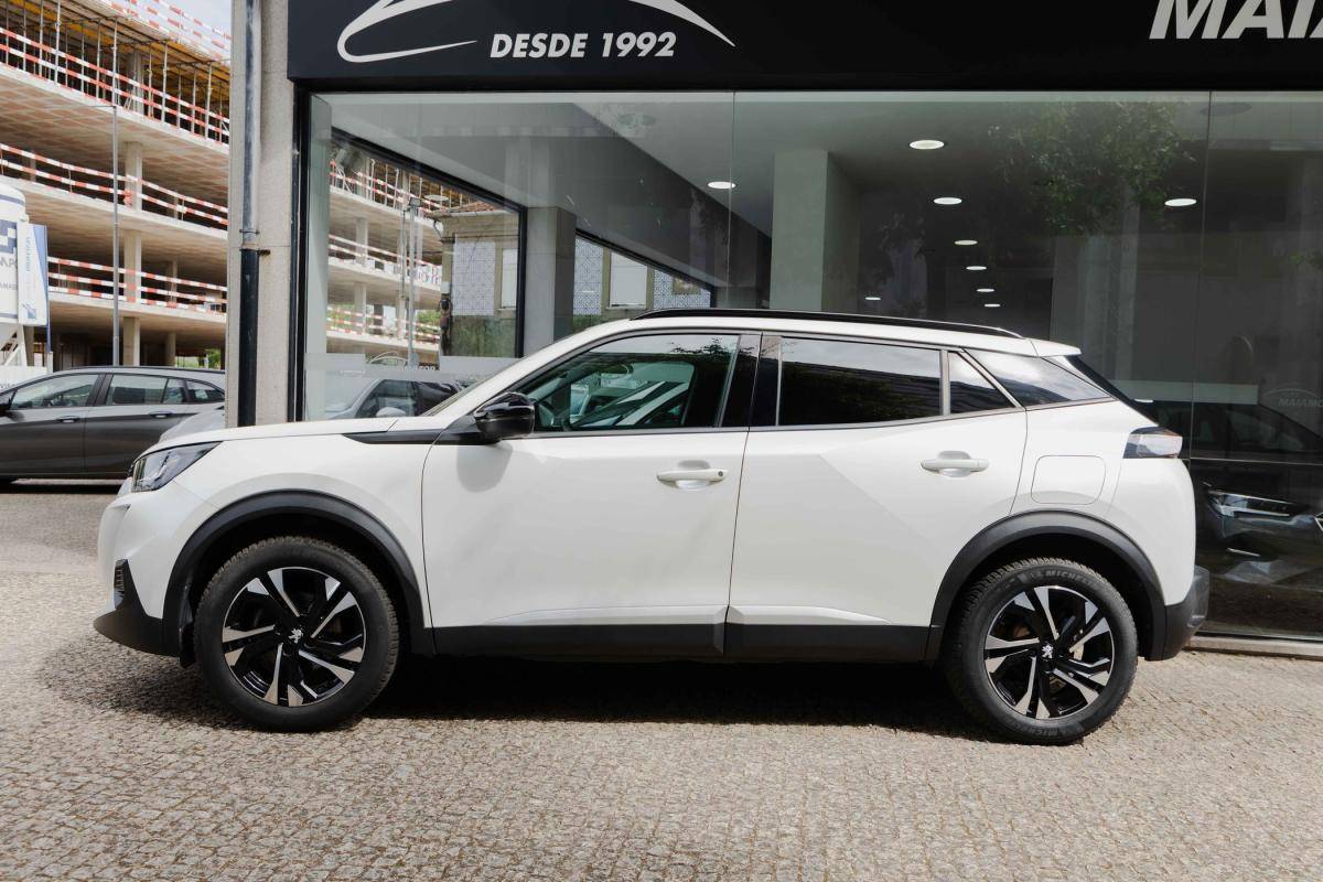 peugeot-2008-2022-gasolina-1199cc