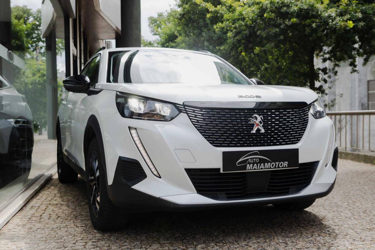 peugeot-2008-2022-gasolina-1199cc