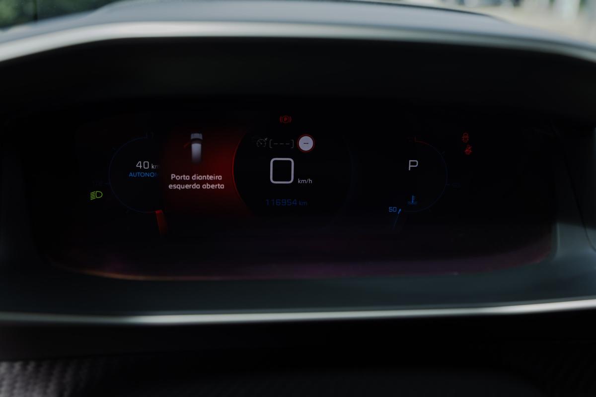 peugeot-2008-2022-gasolina-1199cc