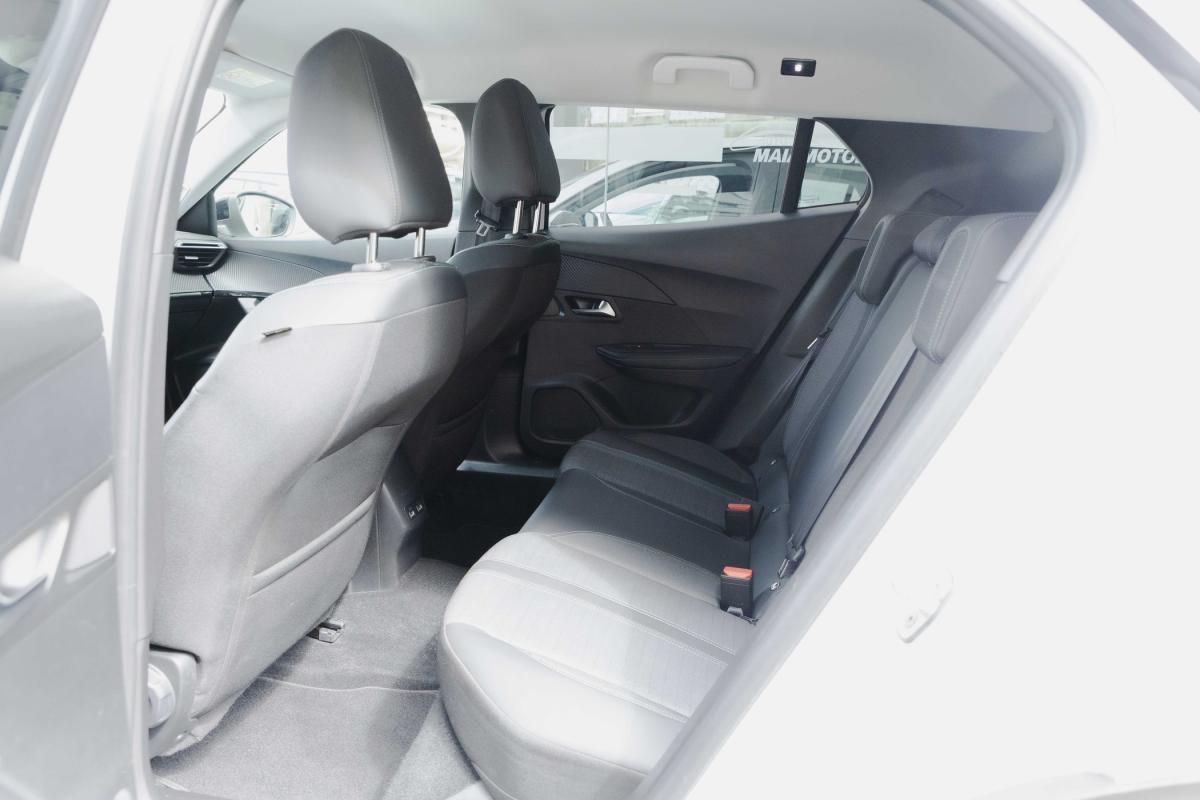 peugeot-2008-2022-gasolina-1199cc