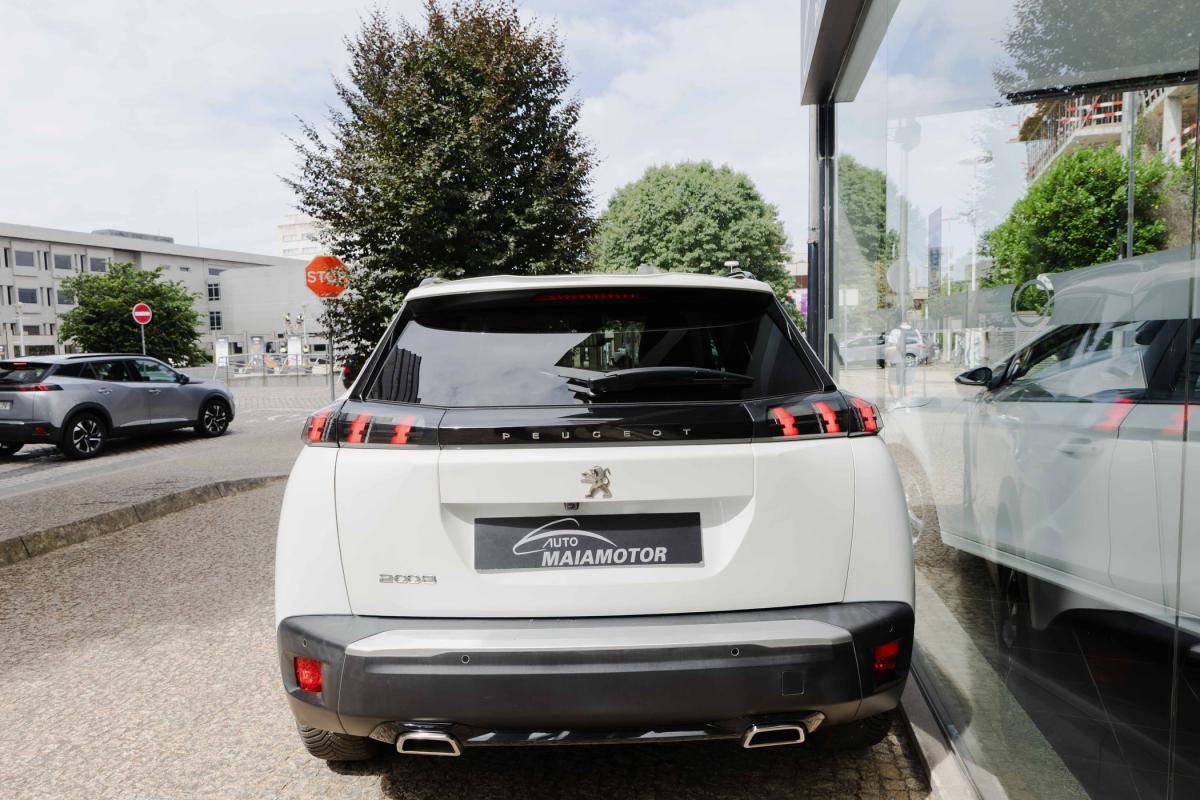 peugeot-2008-2022-gasolina-1199cc