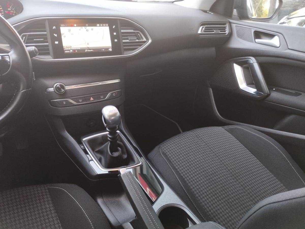 peugeot-308-sw-2019-diesel-1499cc
