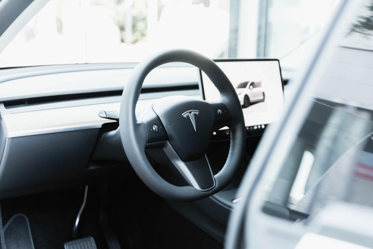 tesla-model-y-2023-eletrico-0cc