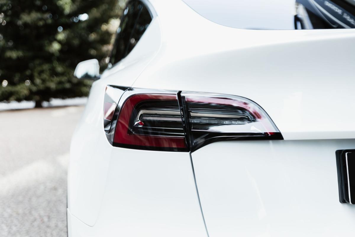 tesla-model-y-2023-eletrico-0cc