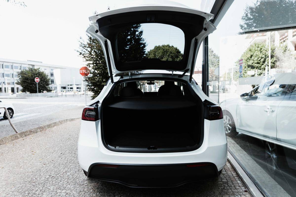 tesla-model-y-2023-eletrico-0cc