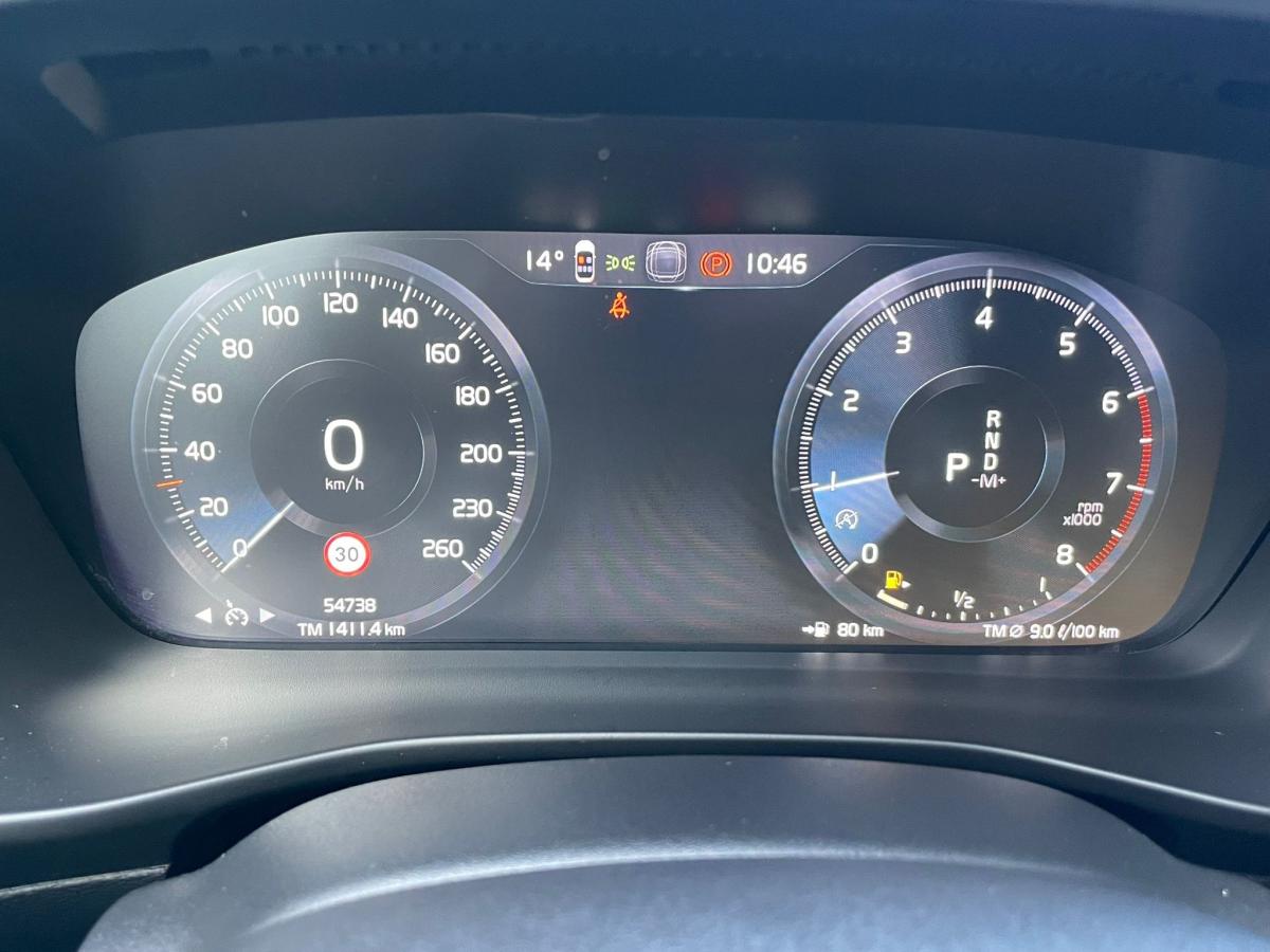 volvo-xc40-2022-gasolina-1477cc